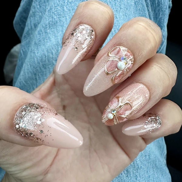 Press on nails